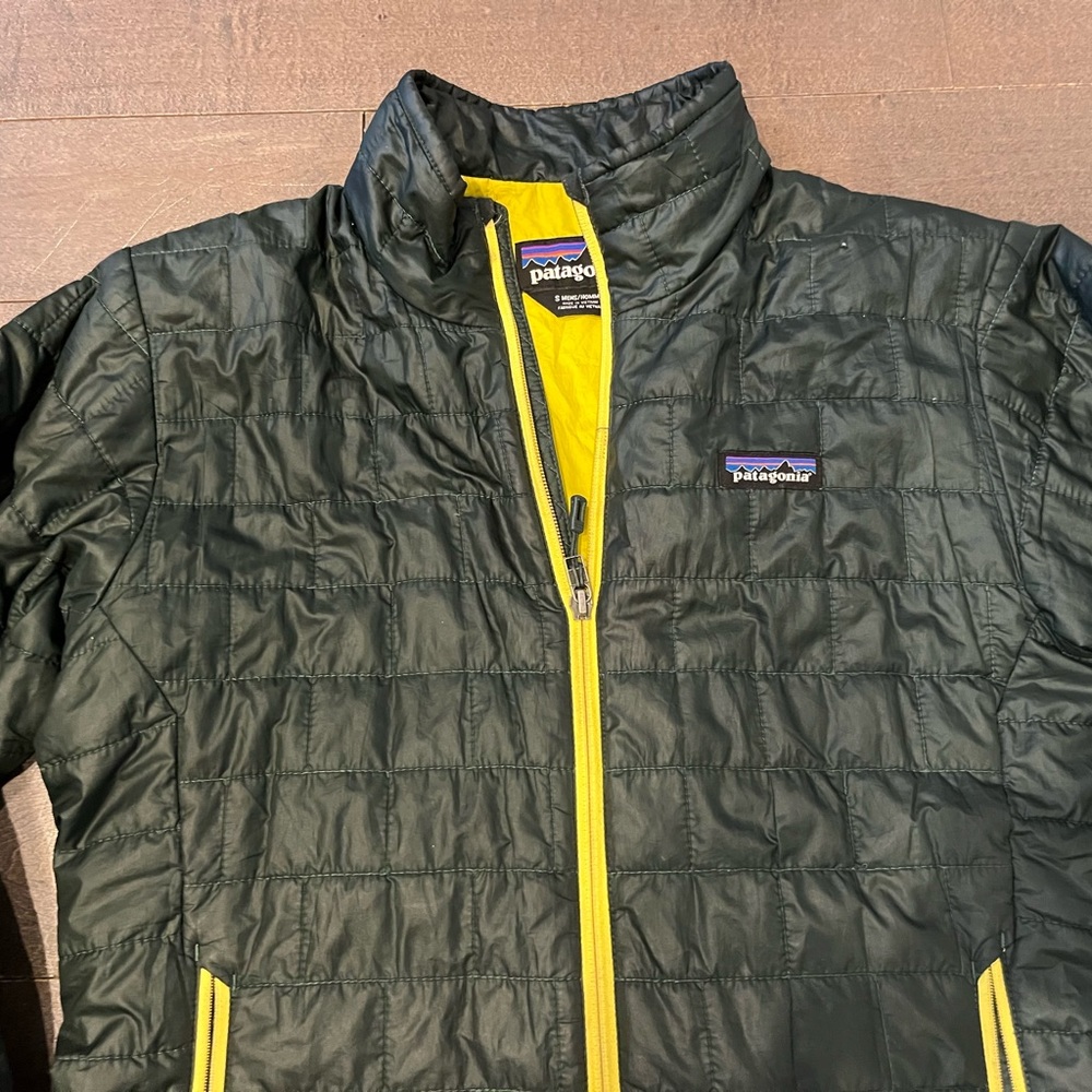 Men’s Patagonia Nano Puff Jacket size small green